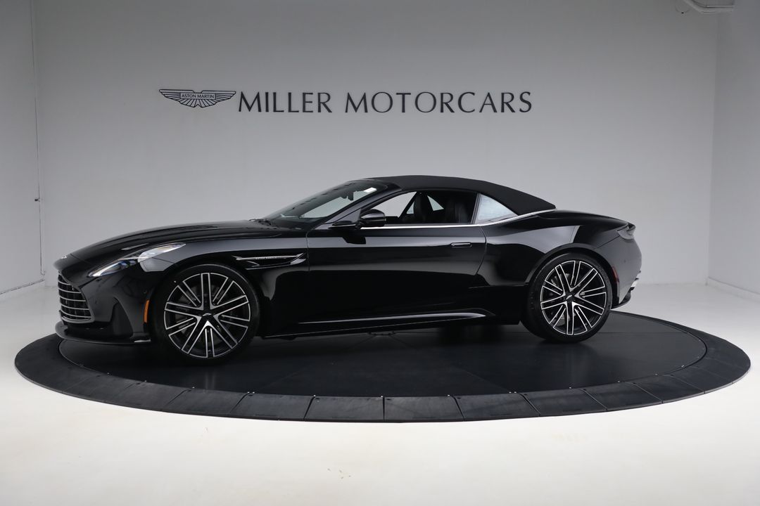 2025 Aston Martin DB12
