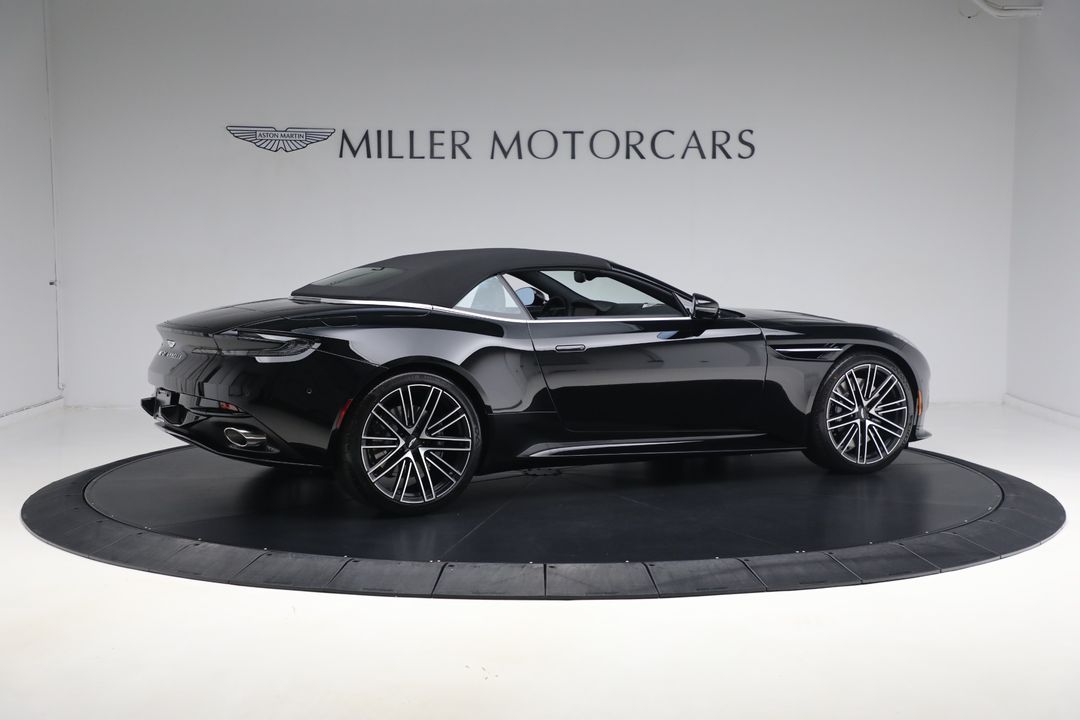 2025 Aston Martin DB12