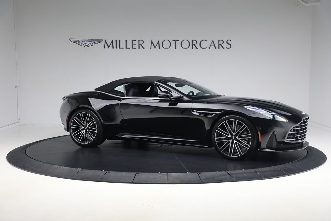 2025 Aston Martin DB12