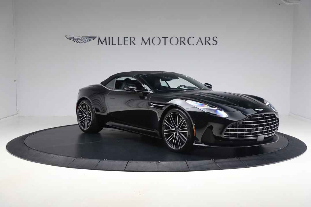 2025 Aston Martin DB12