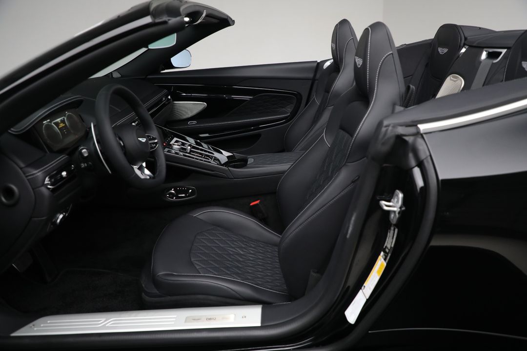 2025 Aston Martin DB12