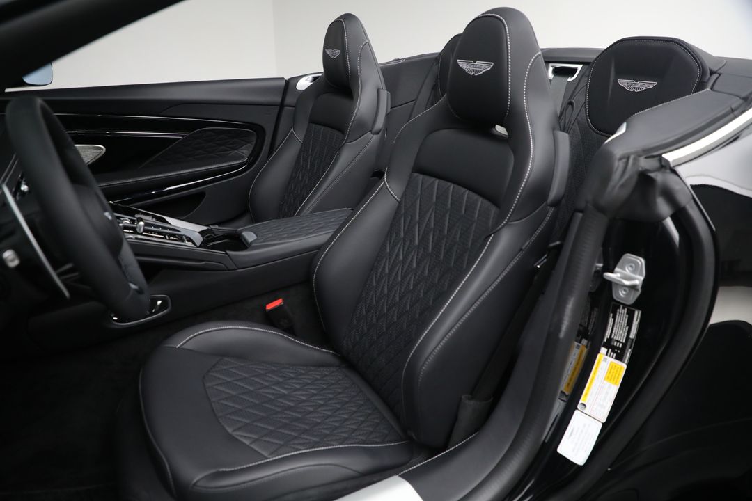 2025 Aston Martin DB12