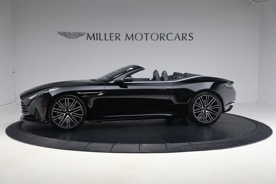2025 Aston Martin DB12