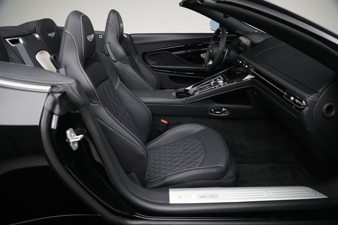 2025 Aston Martin DB12