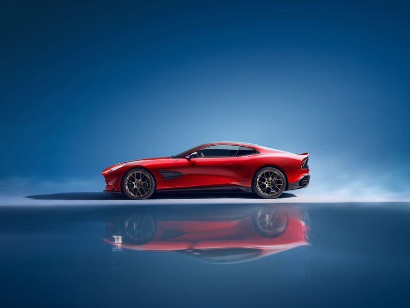 2025 Aston Martin Vanquish