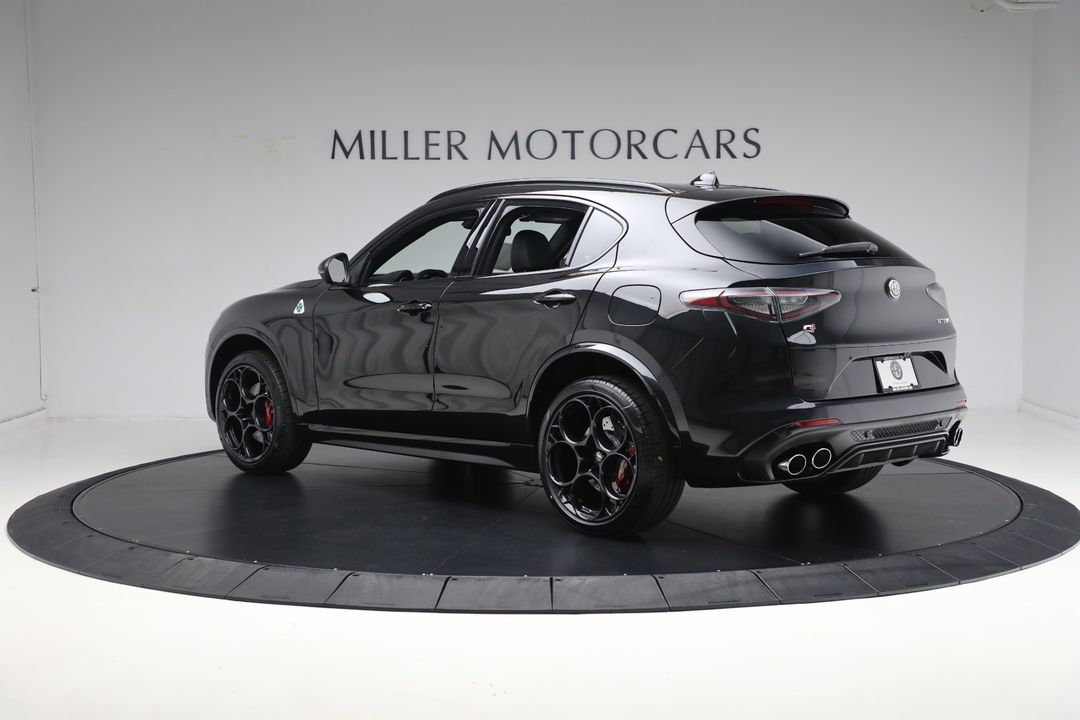2024 Alfa Romeo Stelvio
