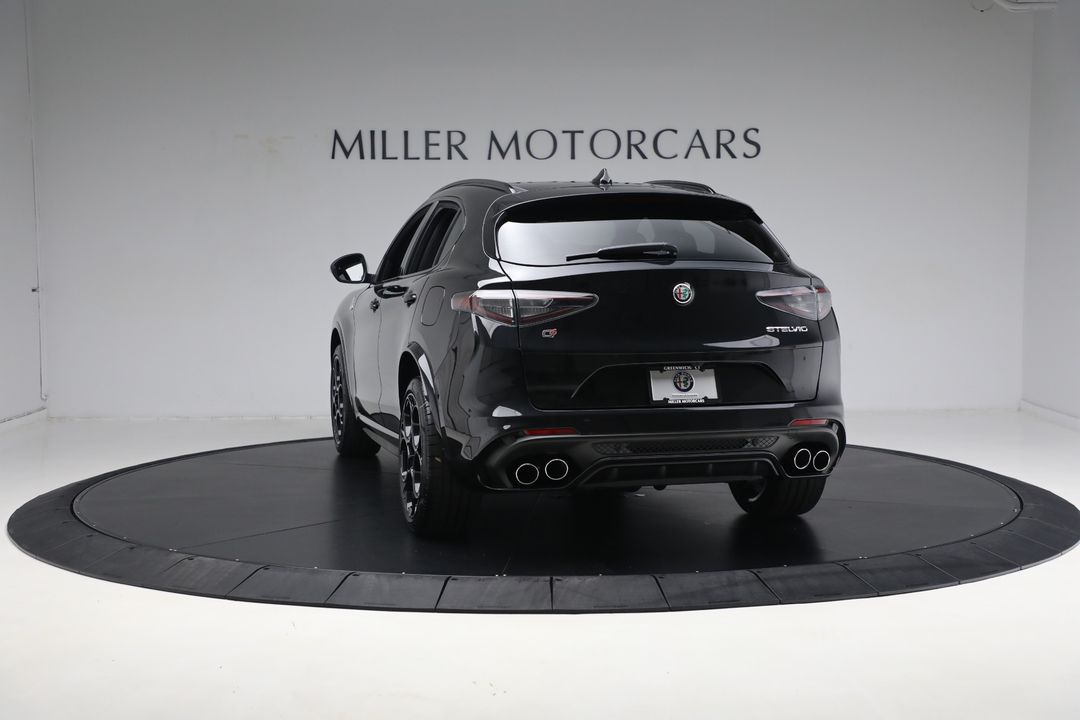 2024 Alfa Romeo Stelvio