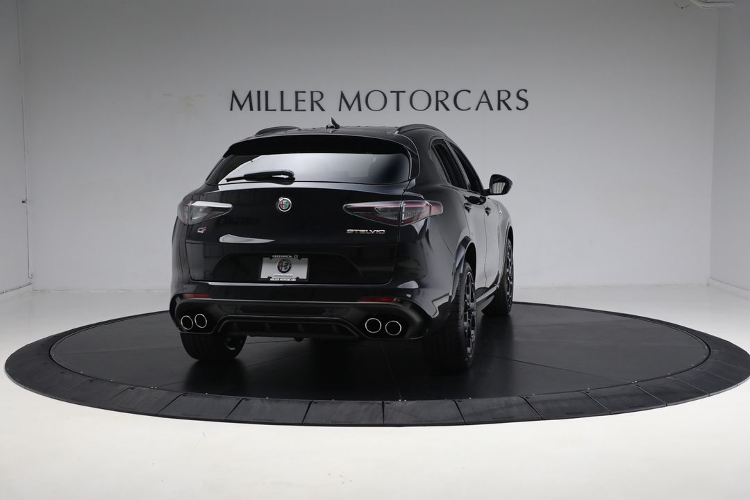 2024 Alfa Romeo Stelvio