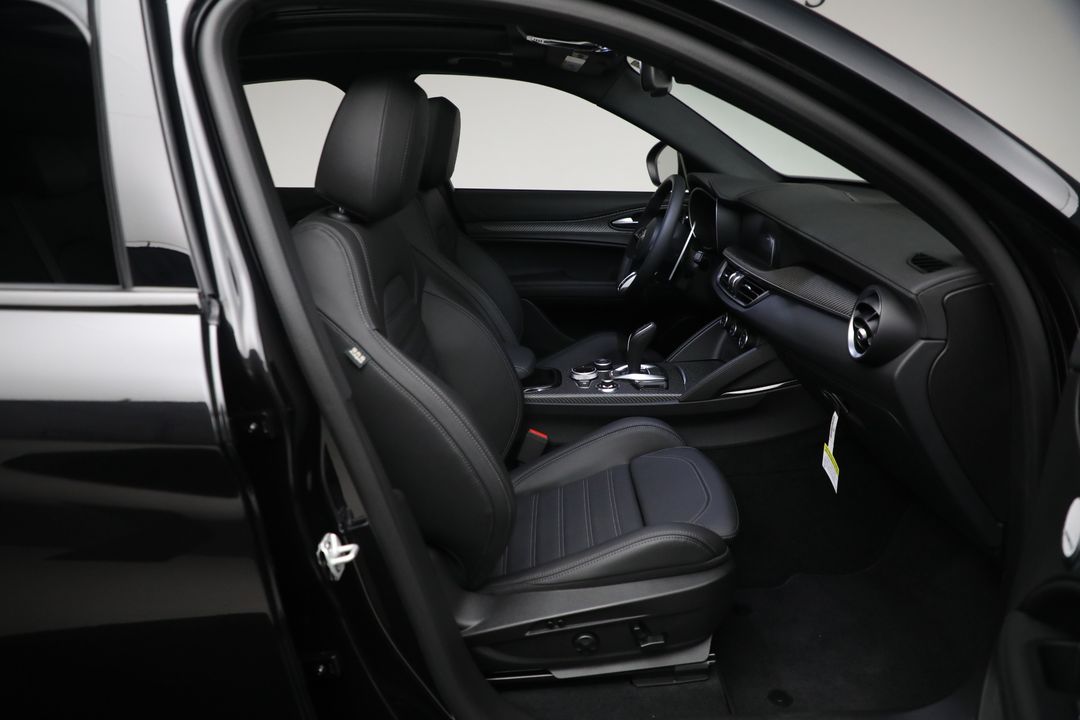 2024 Alfa Romeo Stelvio