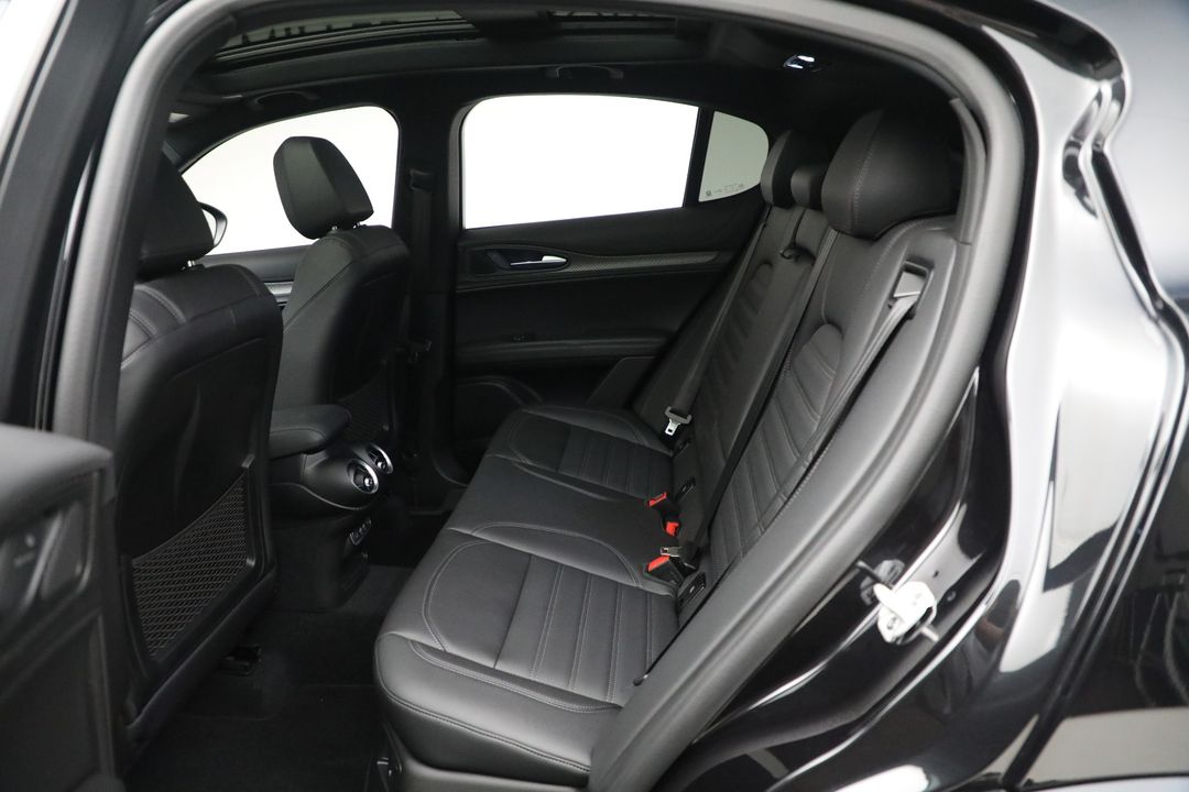 2024 Alfa Romeo Stelvio