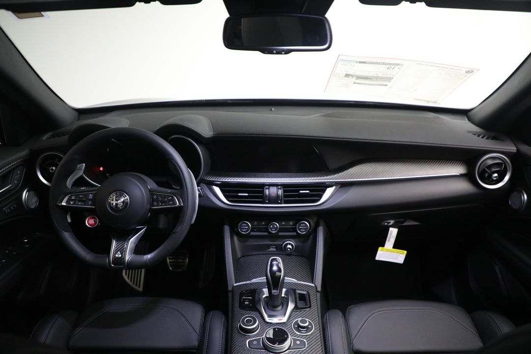 2024 Alfa Romeo Stelvio