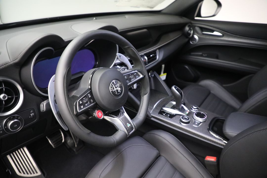 2024 Alfa Romeo Stelvio