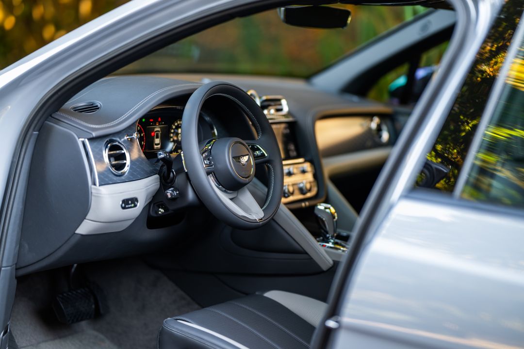 2024 Bentley Bentayga