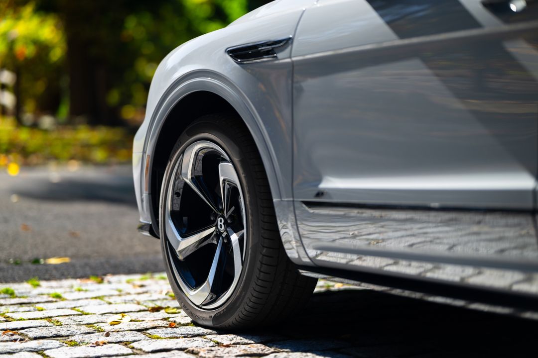 2024 Bentley Bentayga