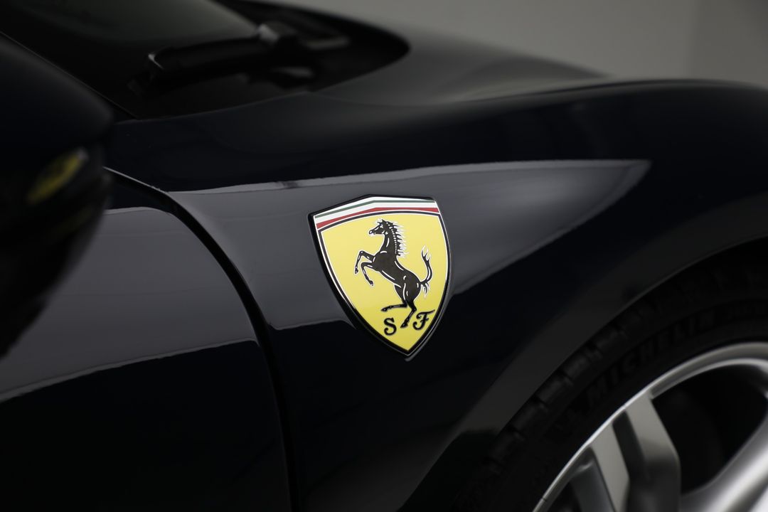 2023 Ferrari 296 GTS