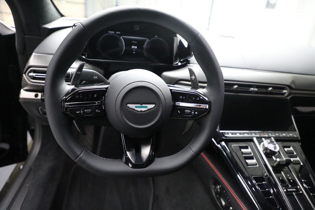 2025 Aston Martin Vantage