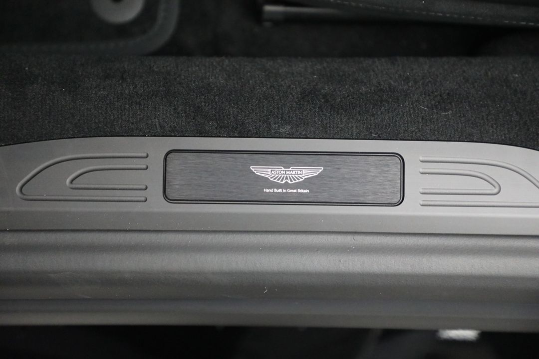 2025 Aston Martin Vantage