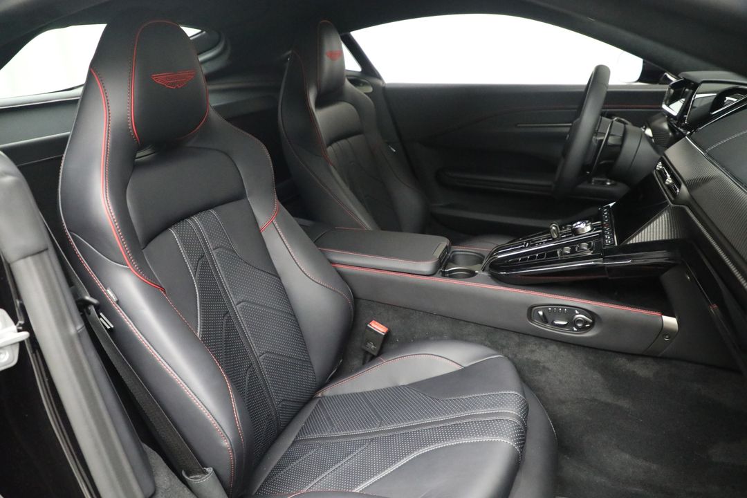 2025 Aston Martin Vantage