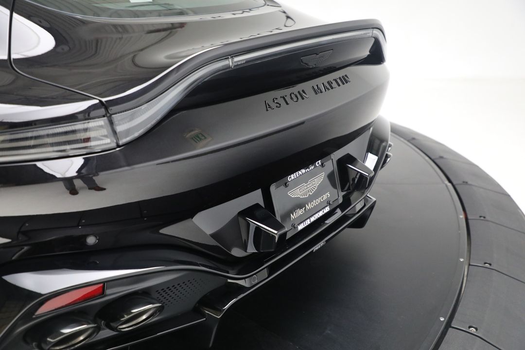 2025 Aston Martin Vantage