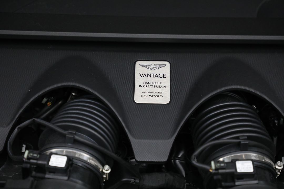 2025 Aston Martin Vantage
