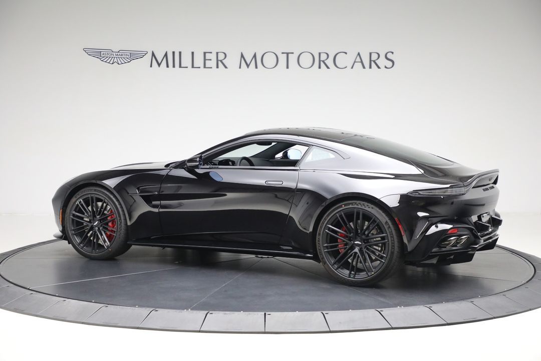 2025 Aston Martin Vantage