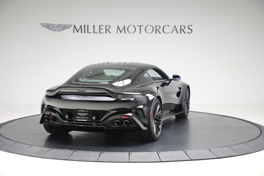 2025 Aston Martin Vantage