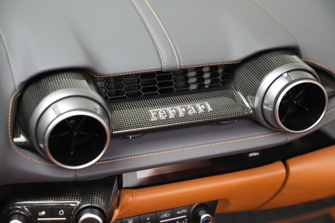 2021 Ferrari 812 GTS