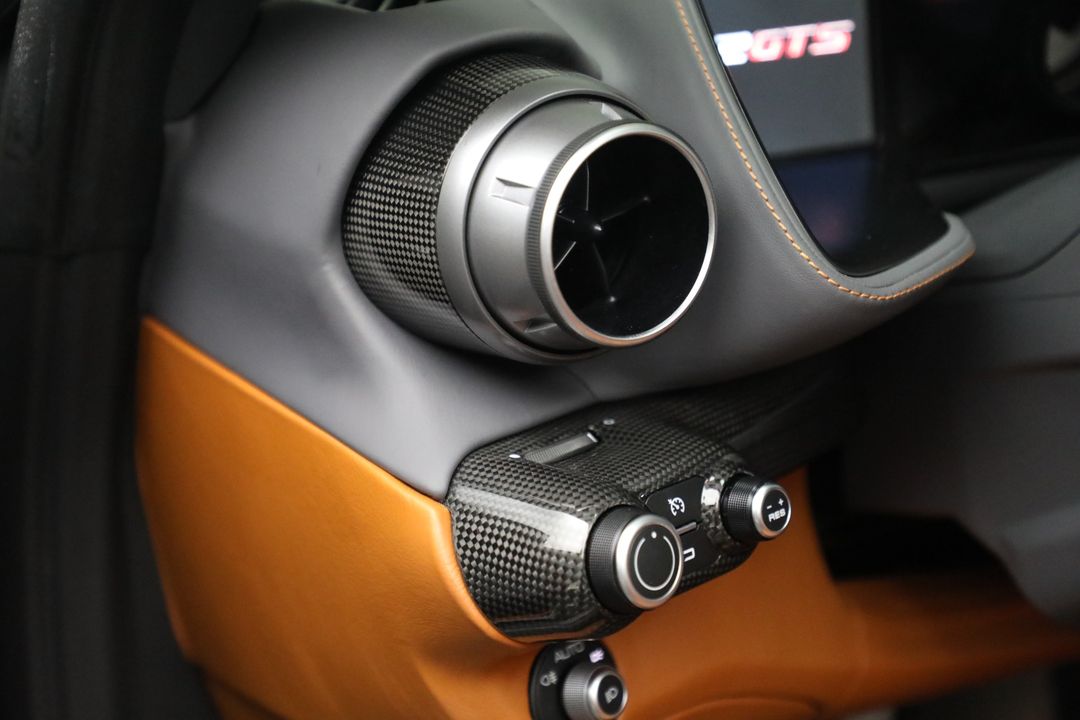 2021 Ferrari 812 GTS