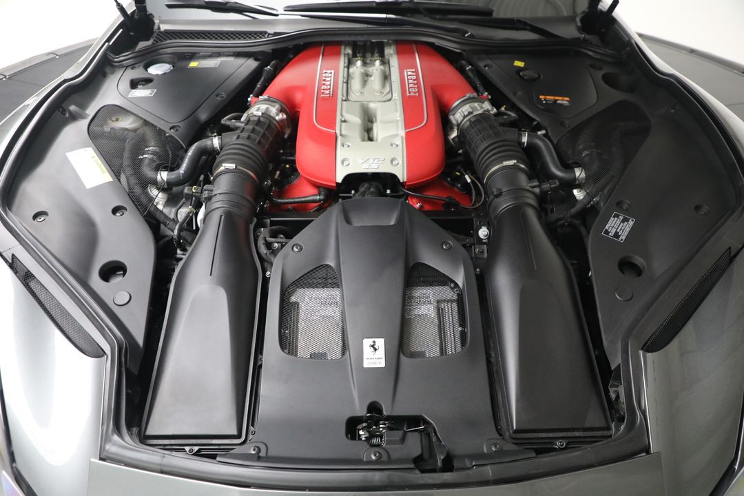 2021 Ferrari 812 GTS