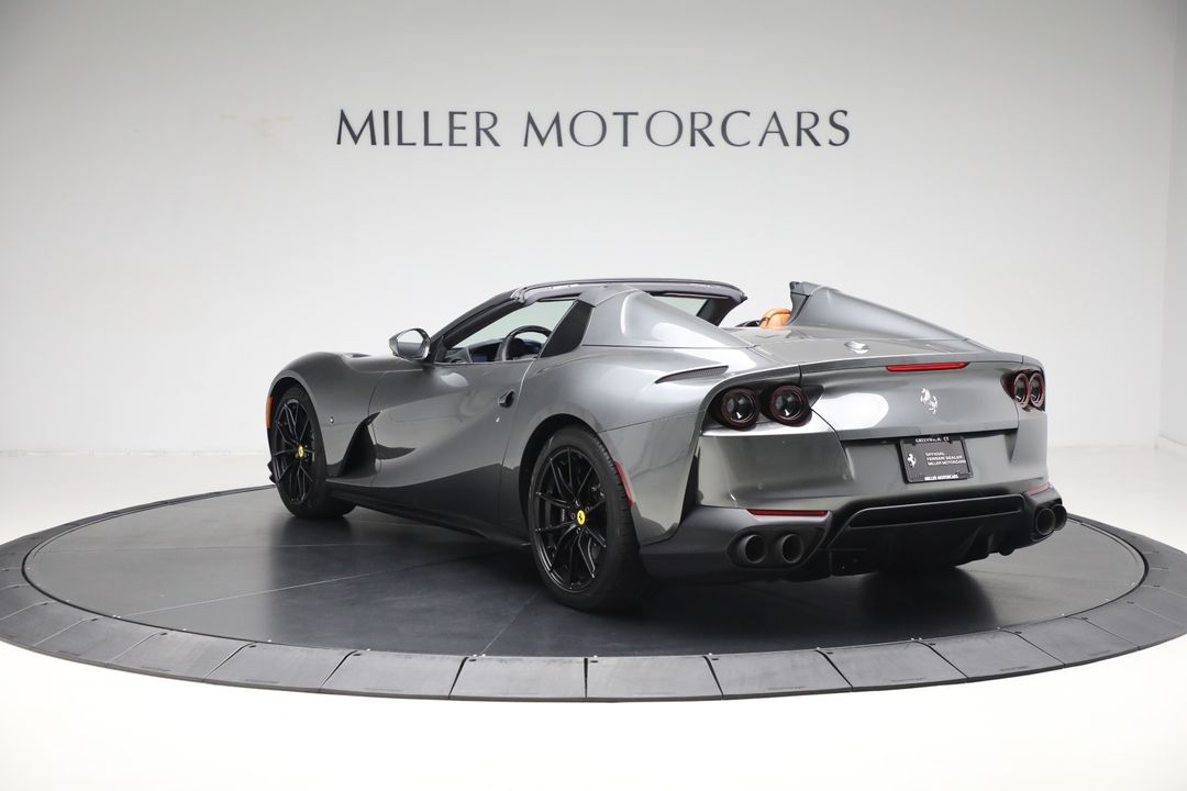 2021 Ferrari 812 GTS