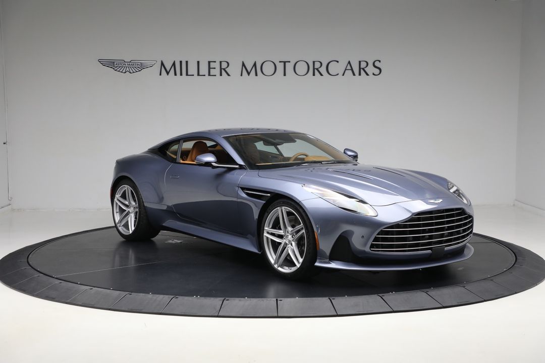 2025 Aston Martin DB12