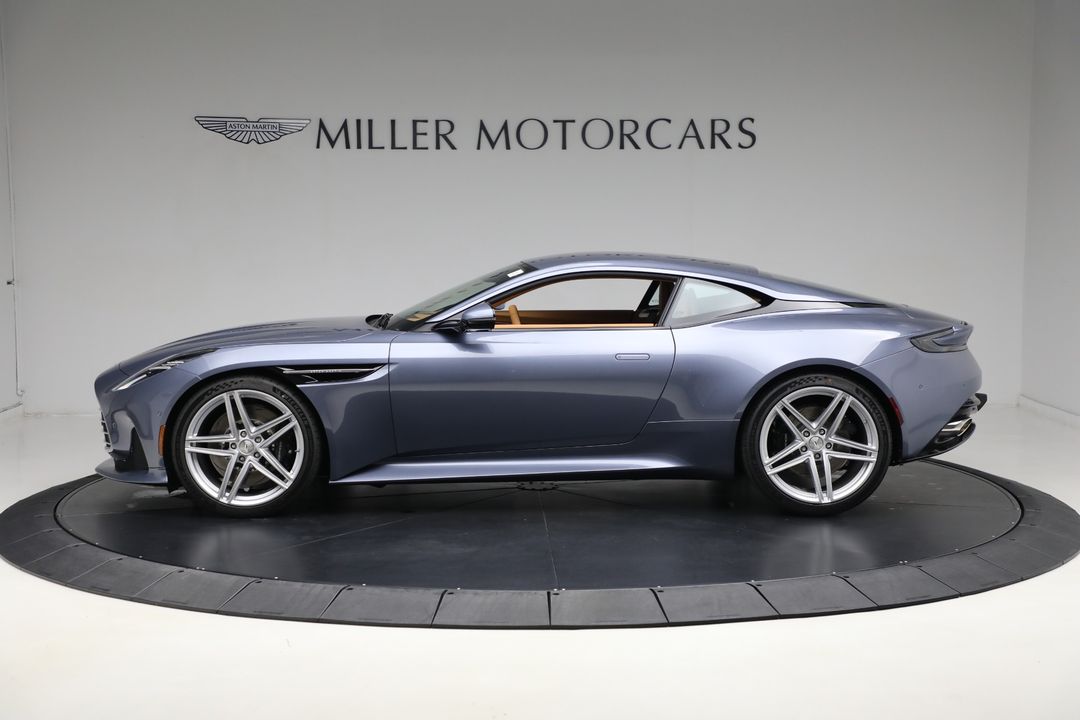 2025 Aston Martin DB12