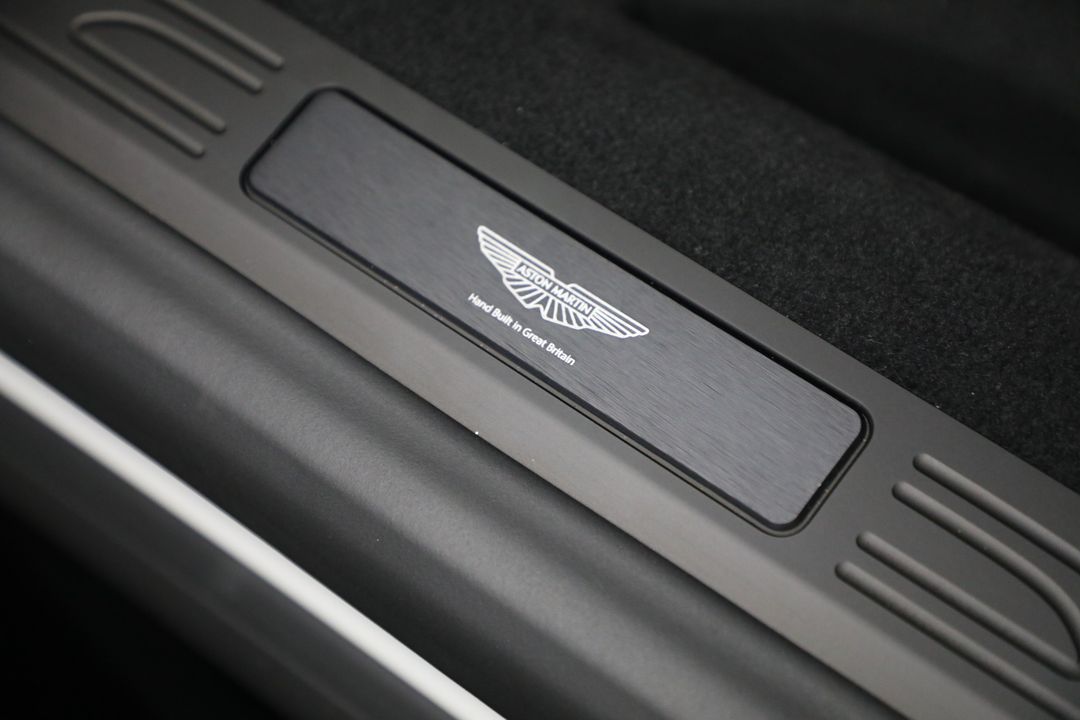 2025 Aston Martin Vantage
