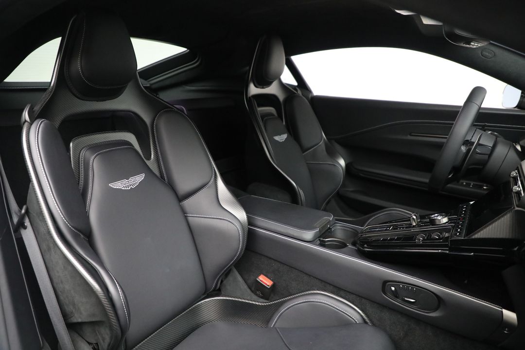 2025 Aston Martin Vantage