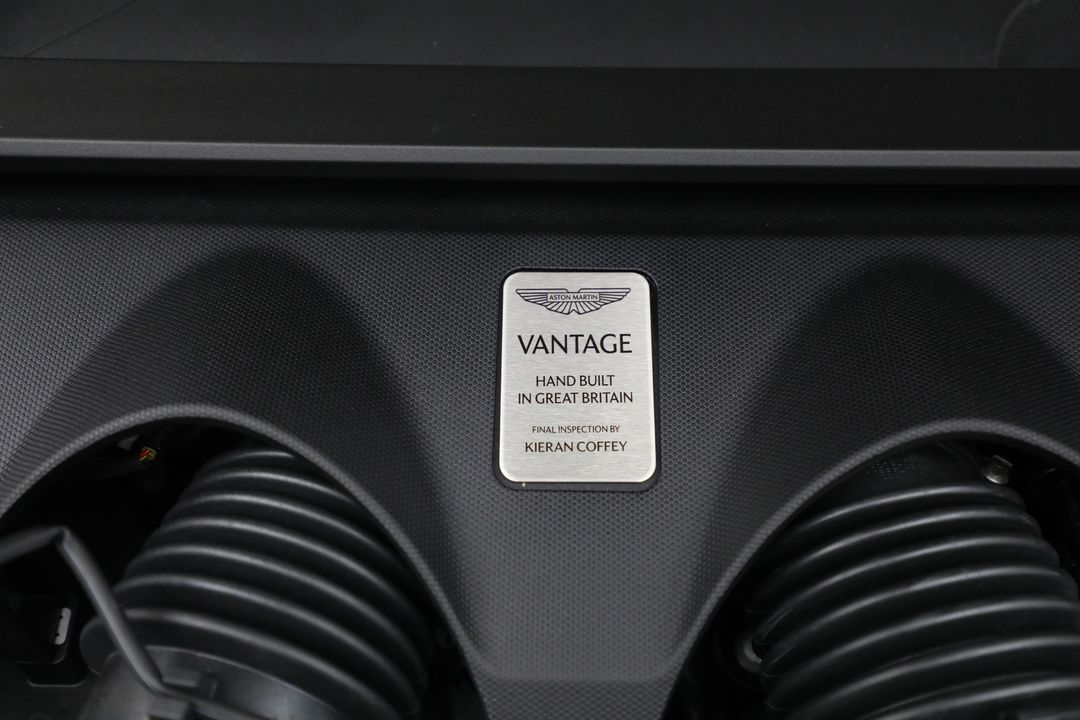 2025 Aston Martin Vantage