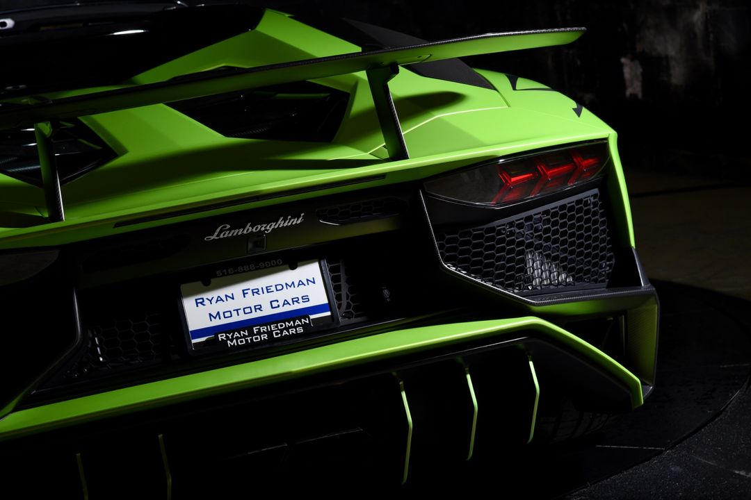 2017 Lamborghini Aventador