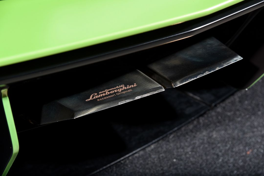 2017 Lamborghini Aventador