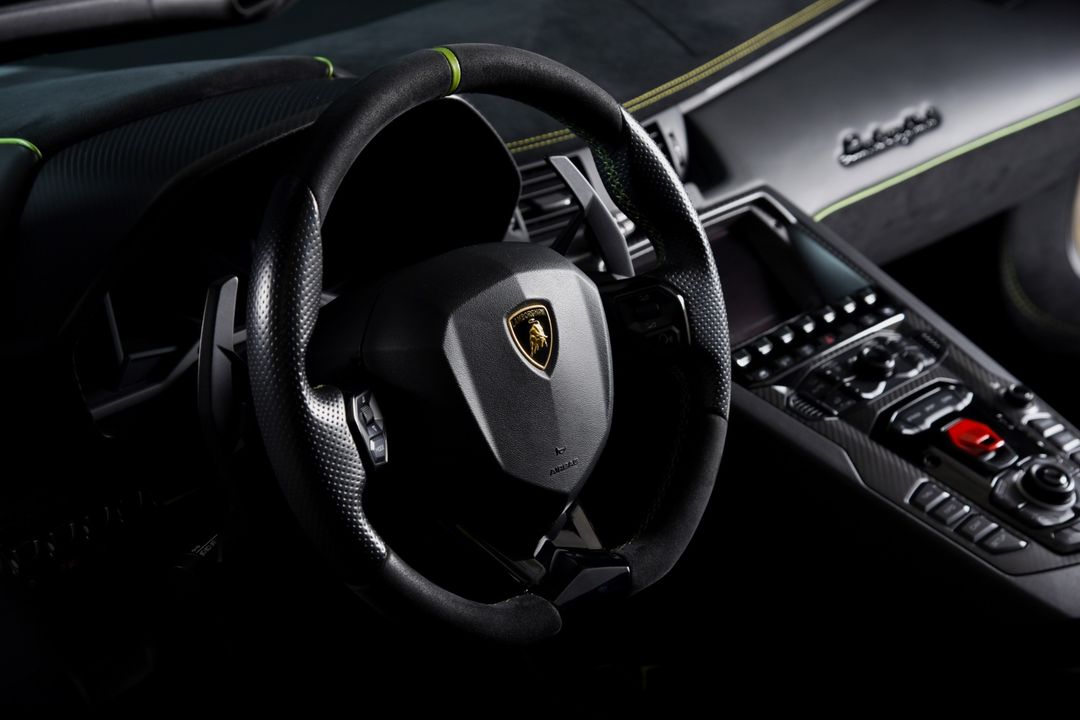 2017 Lamborghini Aventador