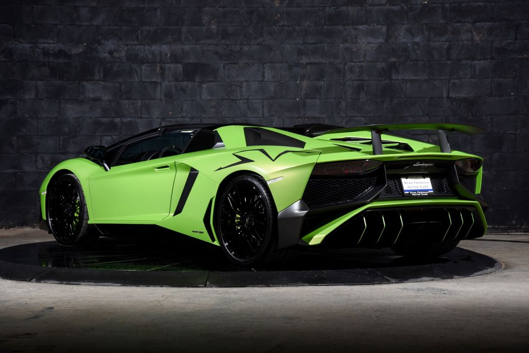 2017 Lamborghini Aventador