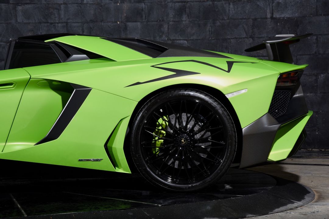 2017 Lamborghini Aventador