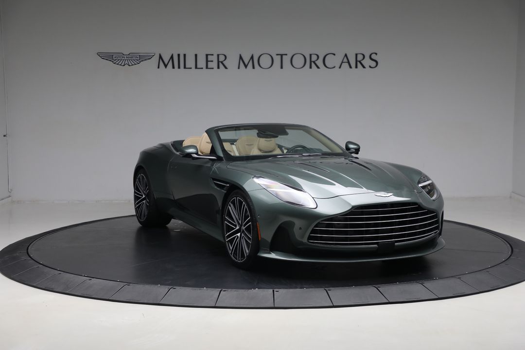 2025 Aston Martin DB12