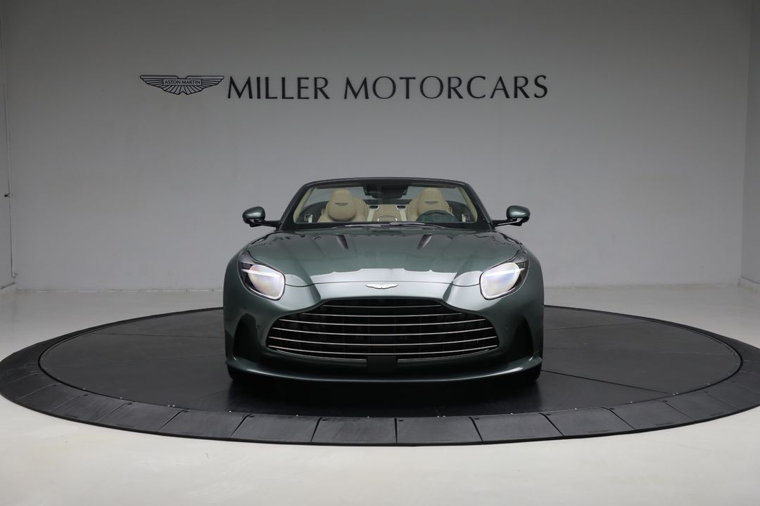 2025 Aston Martin DB12