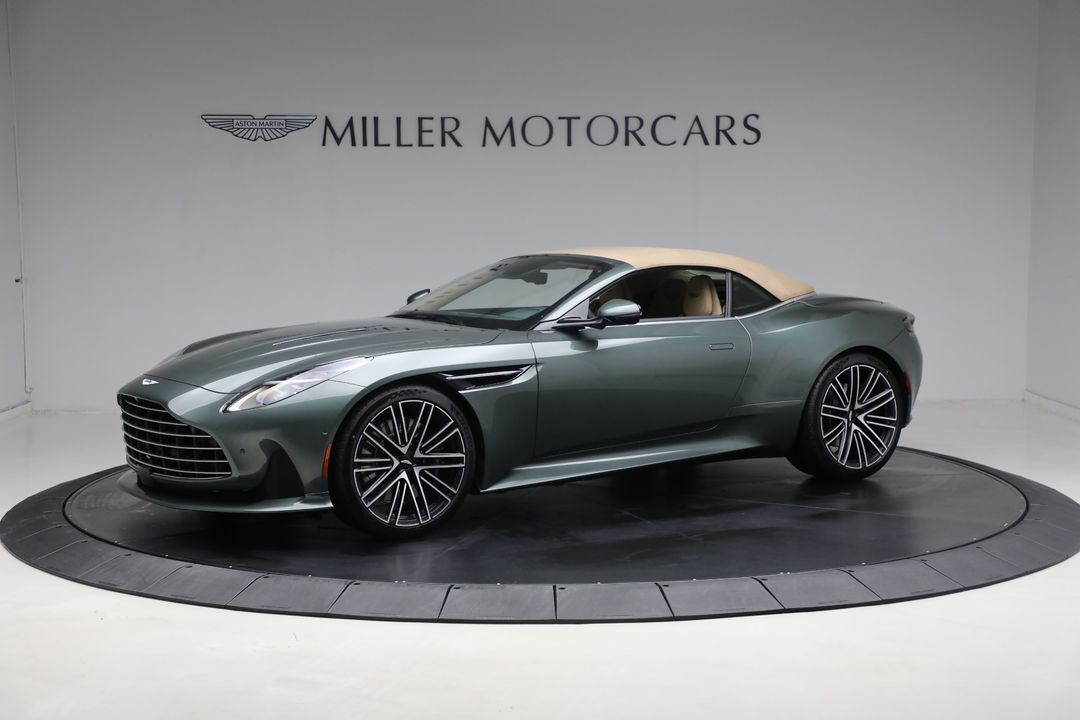 2025 Aston Martin DB12