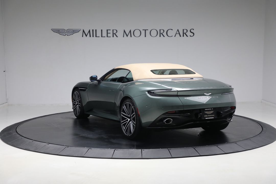 2025 Aston Martin DB12