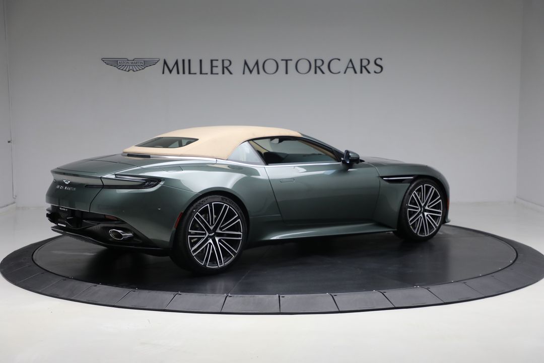 2025 Aston Martin DB12
