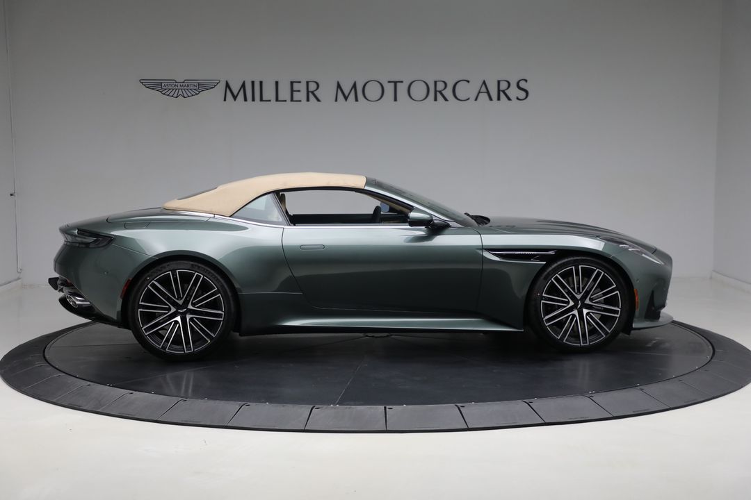 2025 Aston Martin DB12