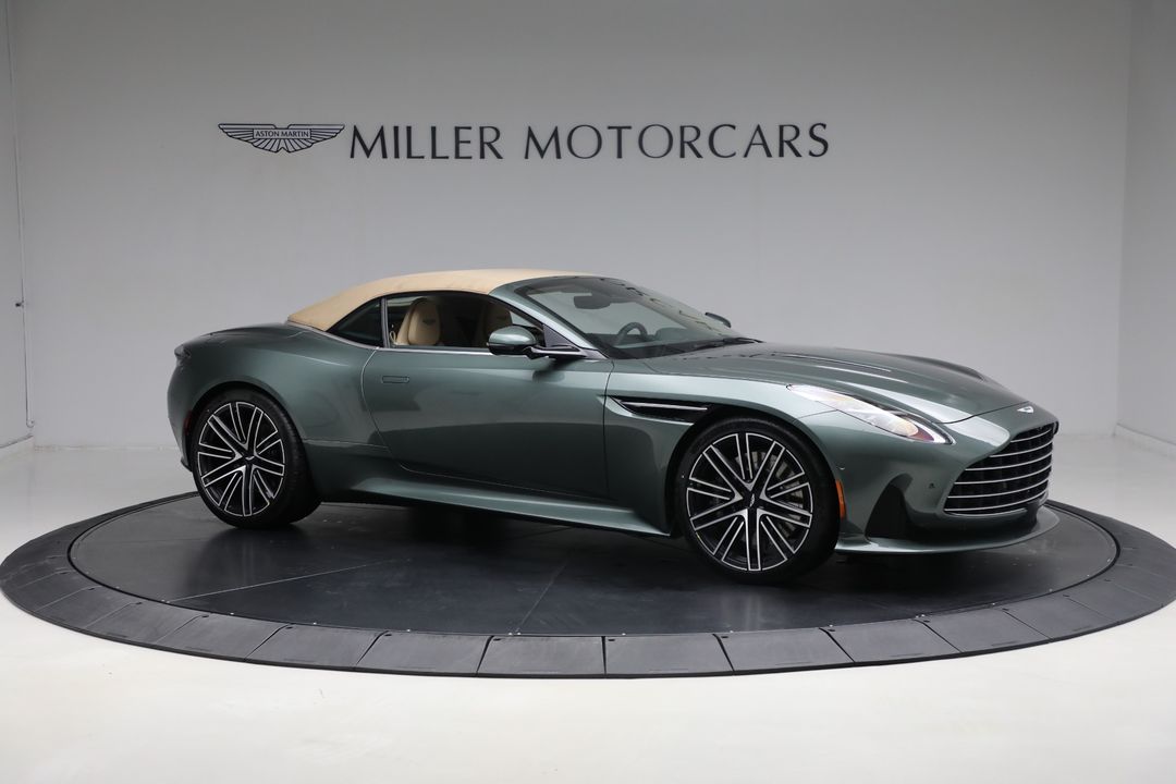 2025 Aston Martin DB12