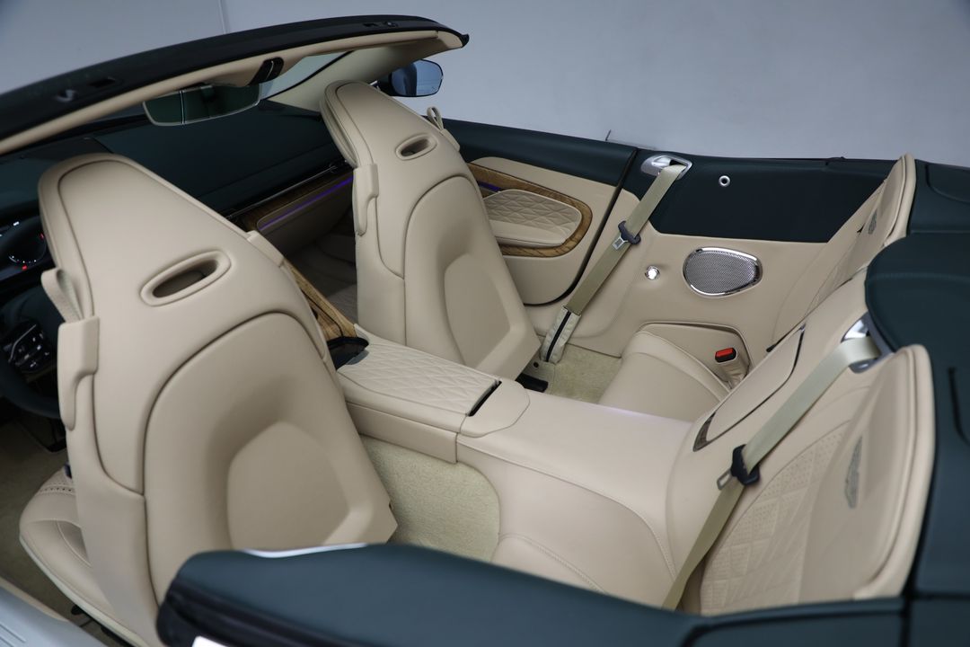 2025 Aston Martin DB12