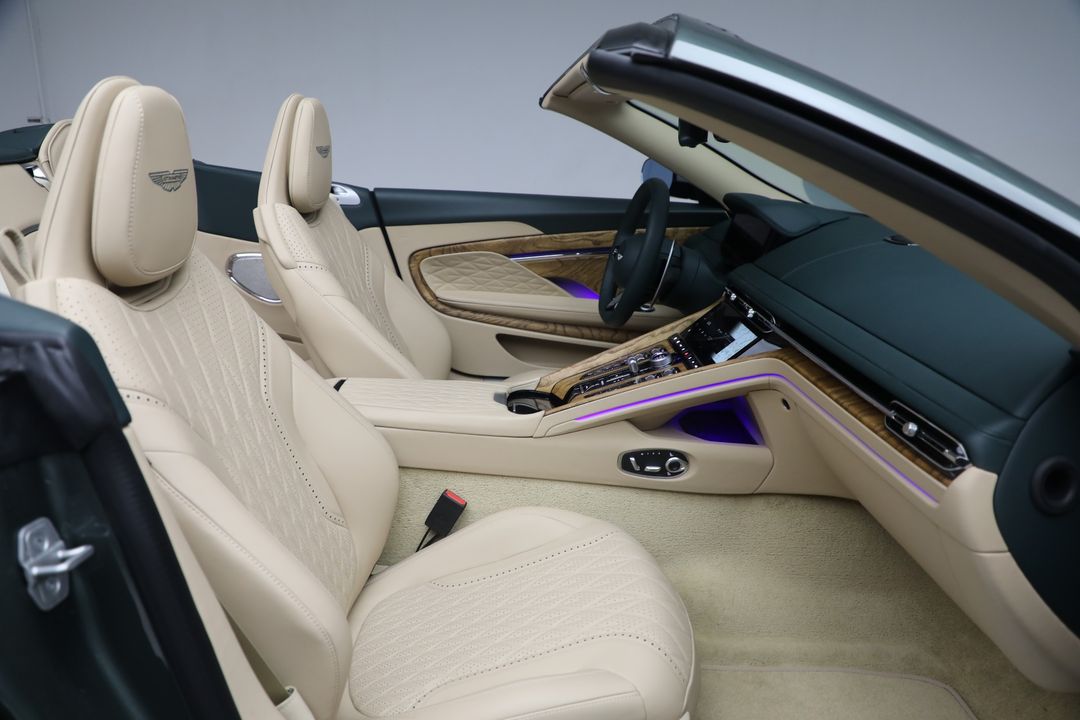 2025 Aston Martin DB12