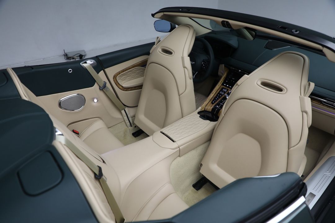 2025 Aston Martin DB12